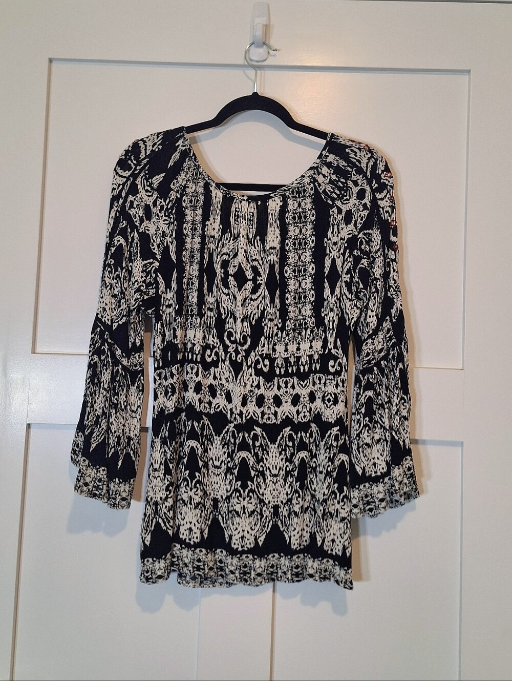 Soft Surroundings Boho Ikat Crinkled Gauzey Tunic Embroidered Sequins Sz Medium - Picture 12 of 13